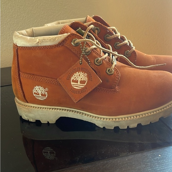 Timberland Boots - Picture 3 of 4